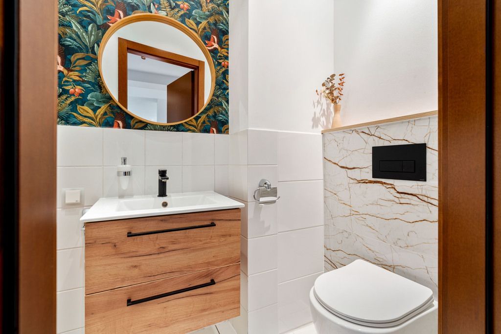 Dom 6 pokojowe na Sprzedaż