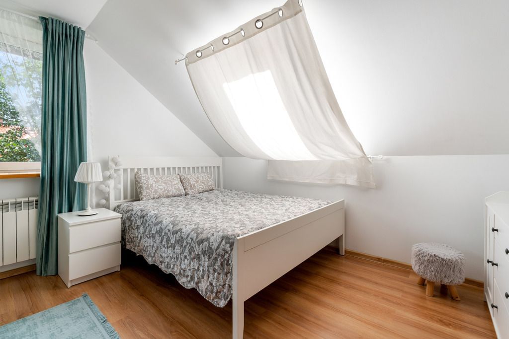 Dom 6 pokojowe na Sprzedaż