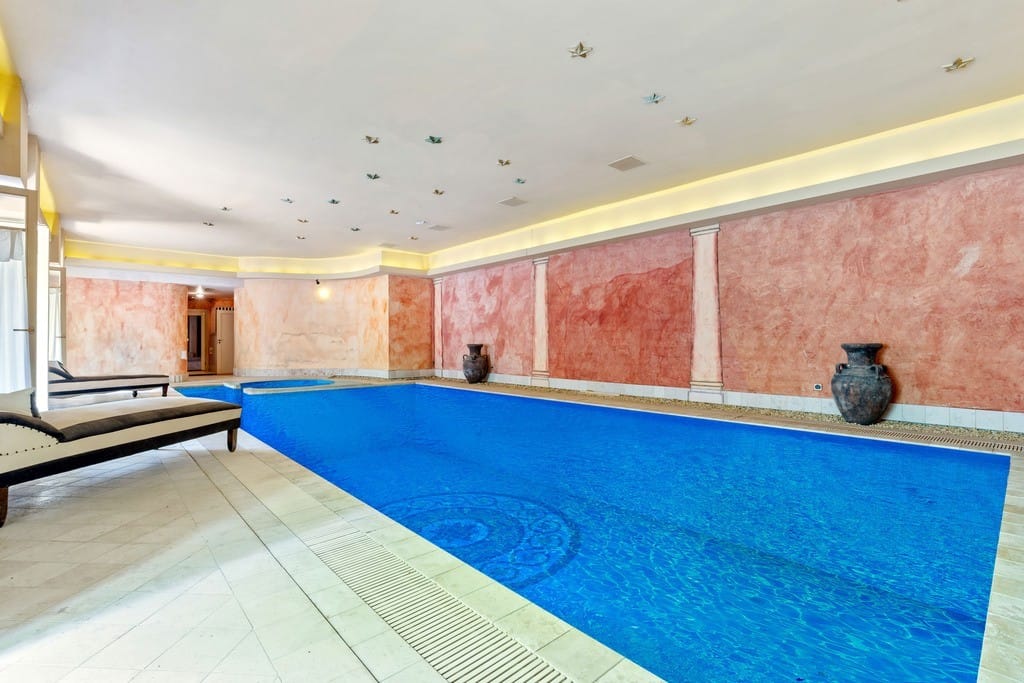 Dom 7 pokojowe na Sprzedaż