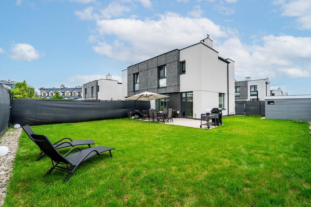 Dom 4 pokojowe na Sprzedaż