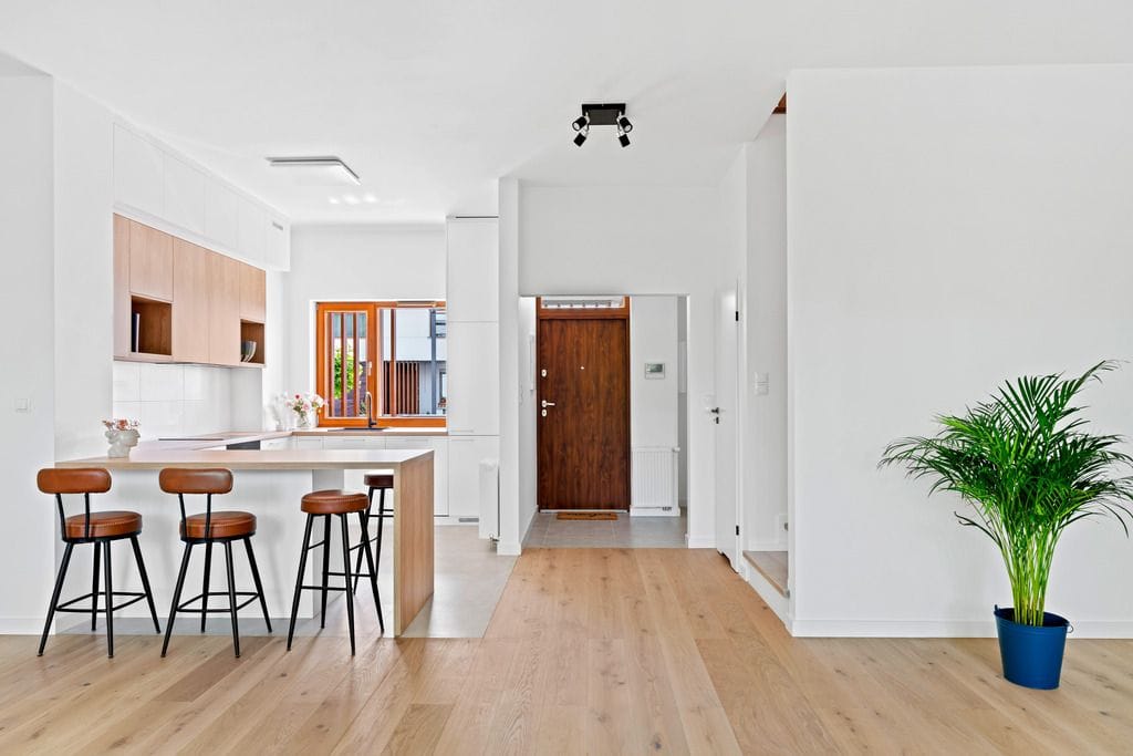 Dom 5 pokojowe na Sprzedaż