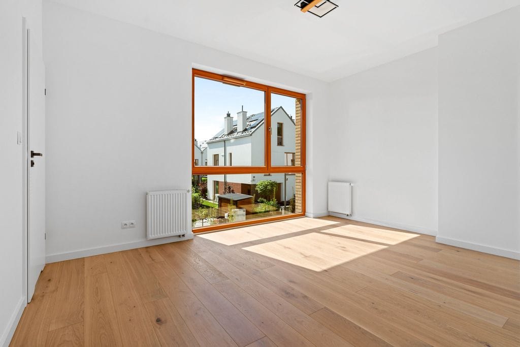 Dom 5 pokojowe na Sprzedaż