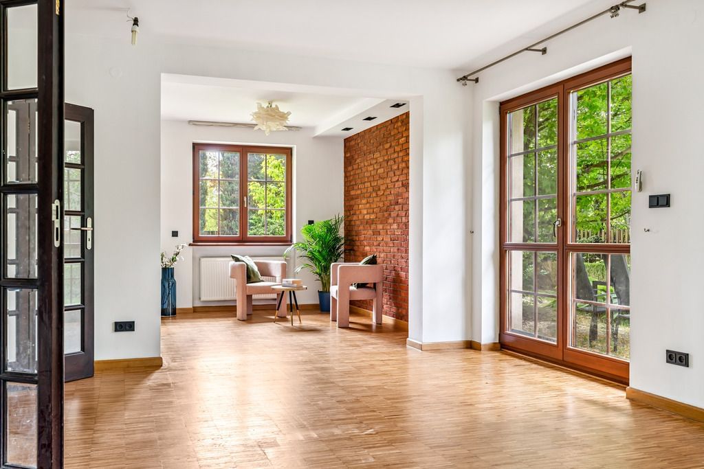 Dom 6 pokojowe na Sprzedaż