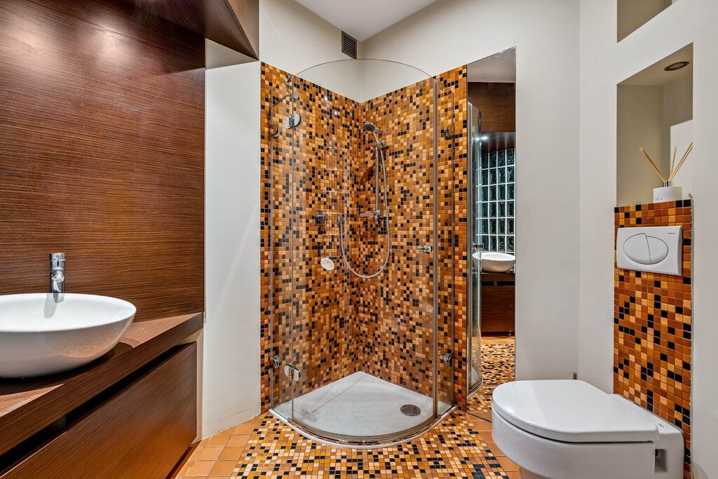 Dom 6 pokojowe na Sprzedaż