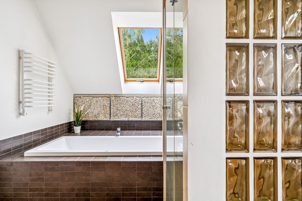 Dom 6 pokojowe na Sprzedaż