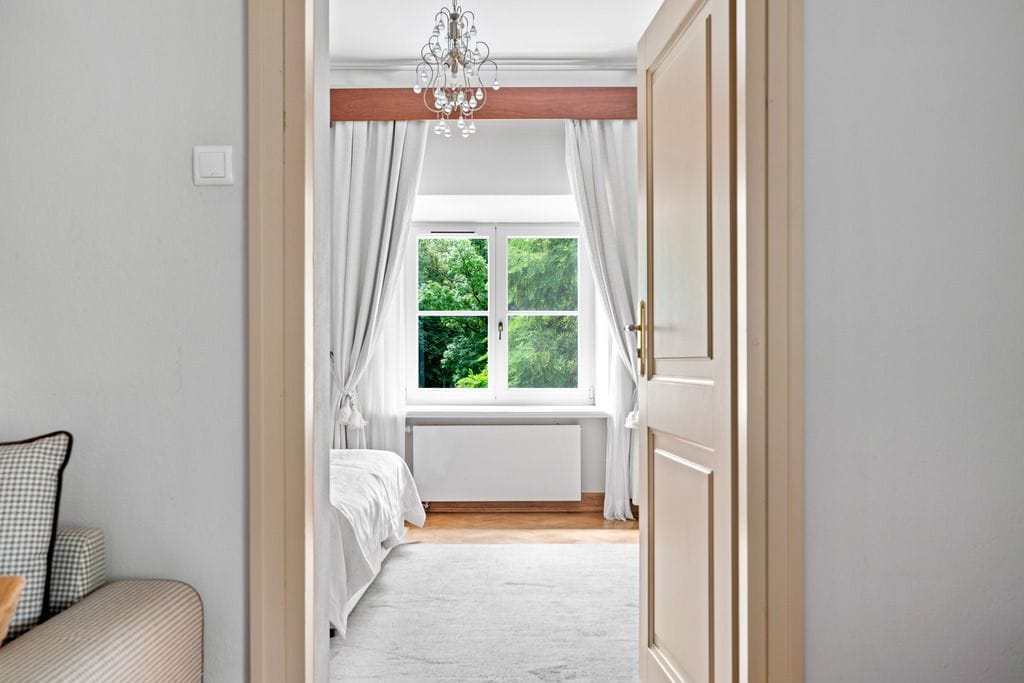 Dom 17 pokojowe na Sprzedaż