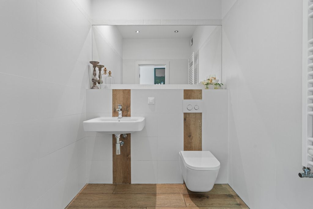 Dom 8 pokojowe na Sprzedaż