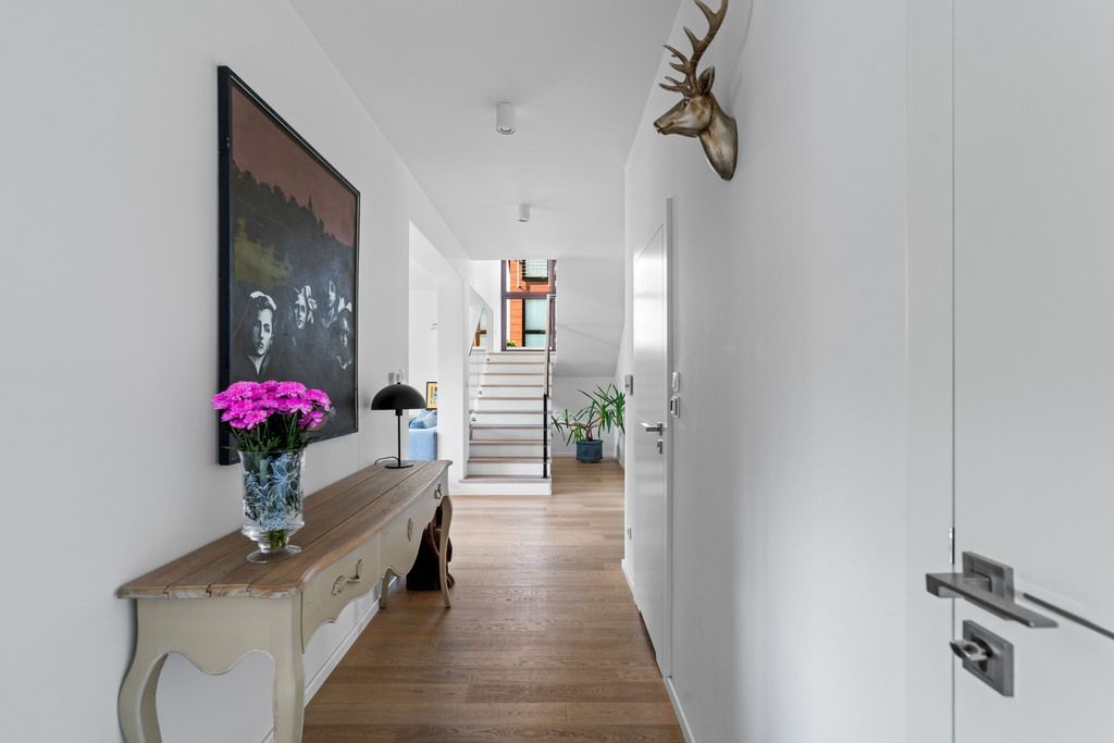 Dom 8 pokojowe na Sprzedaż