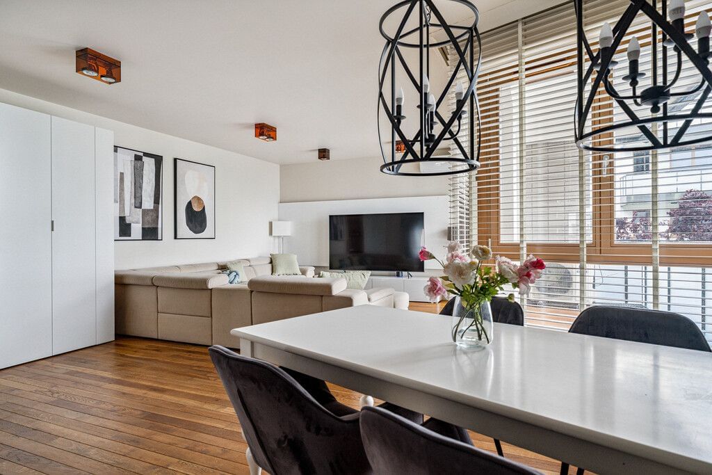 Mieszkanie 3 pokojowe na Sprzedaż