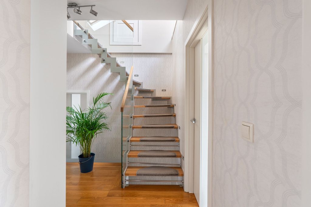 Dom 6 pokojowe na Sprzedaż