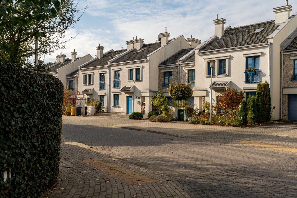 Dom 6 pokojowe na Sprzedaż