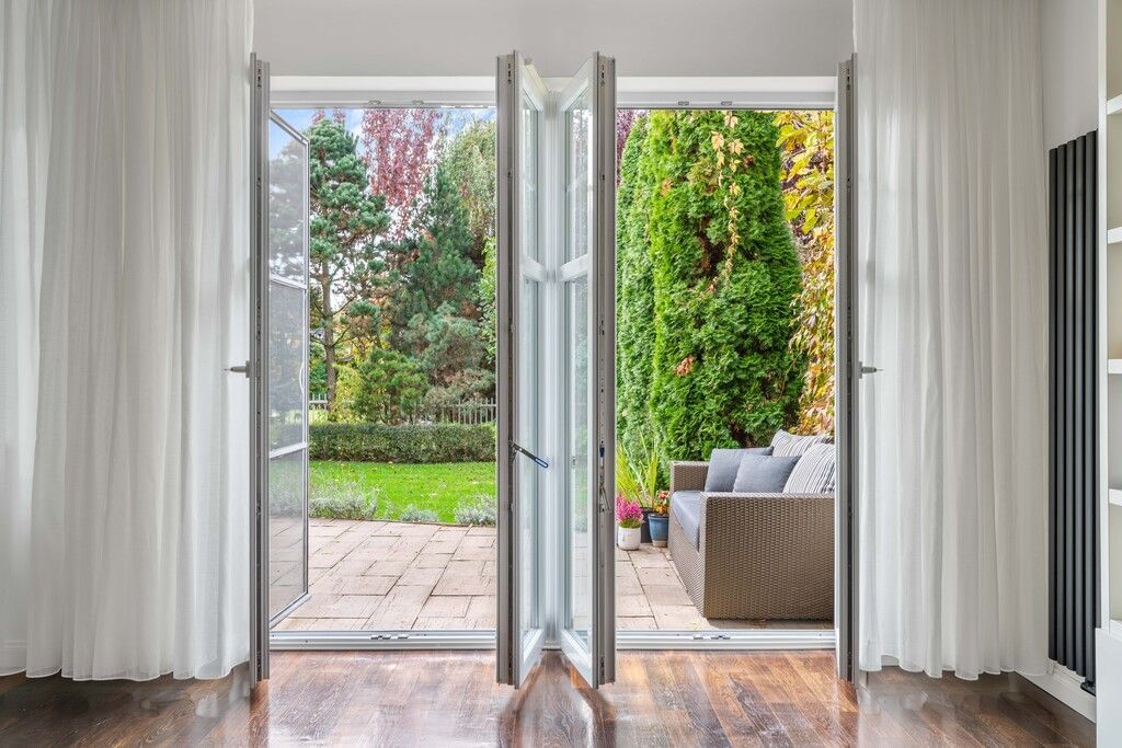 Dom 6 pokojowe na Sprzedaż