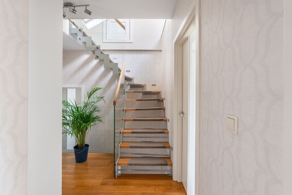 Dom 6 pokojowe na Sprzedaż