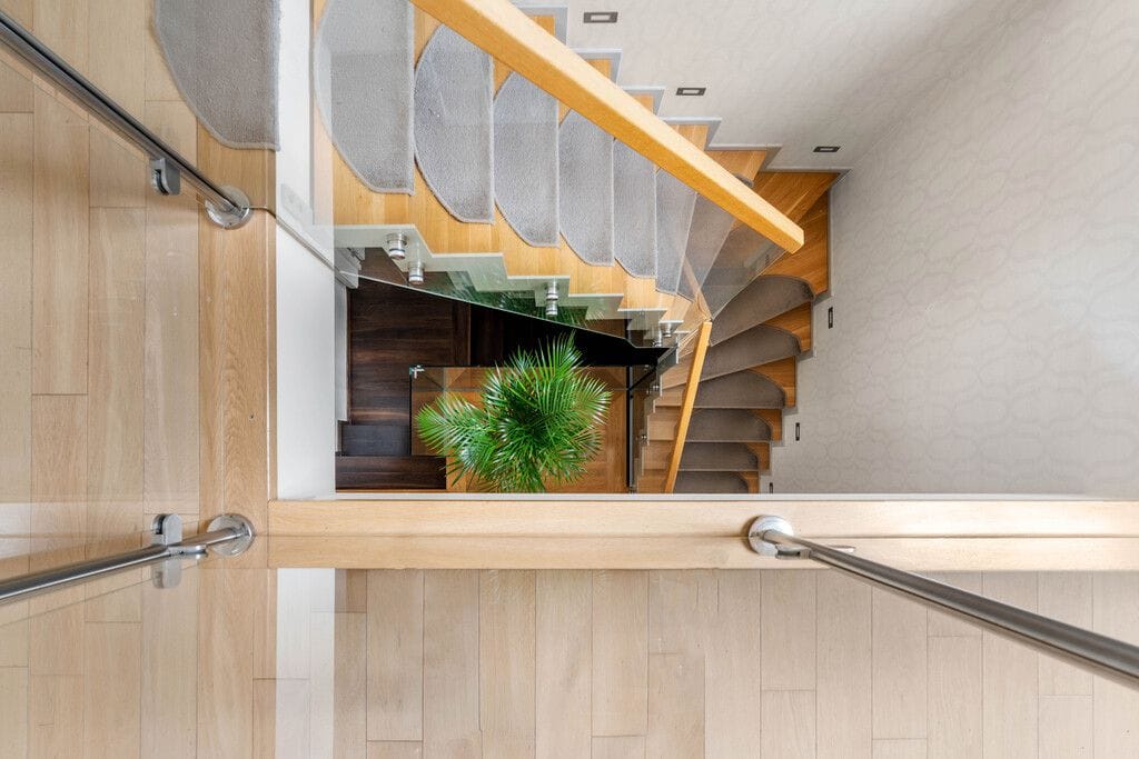 Dom 6 pokojowe na Sprzedaż