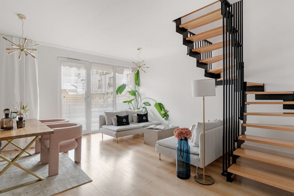 Dom 5 pokojowe na Sprzedaż