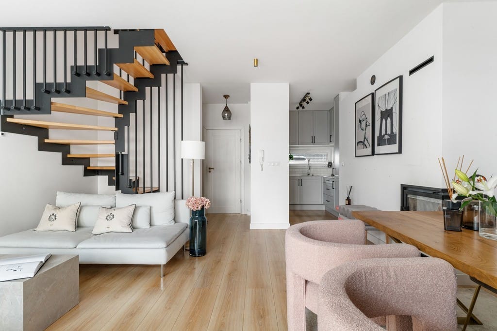 Dom 5 pokojowe na Sprzedaż