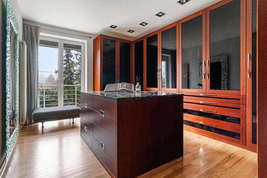 Dom 6 pokojowe na Sprzedaż