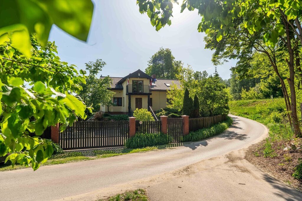 Dom 6 pokojowe na Sprzedaż