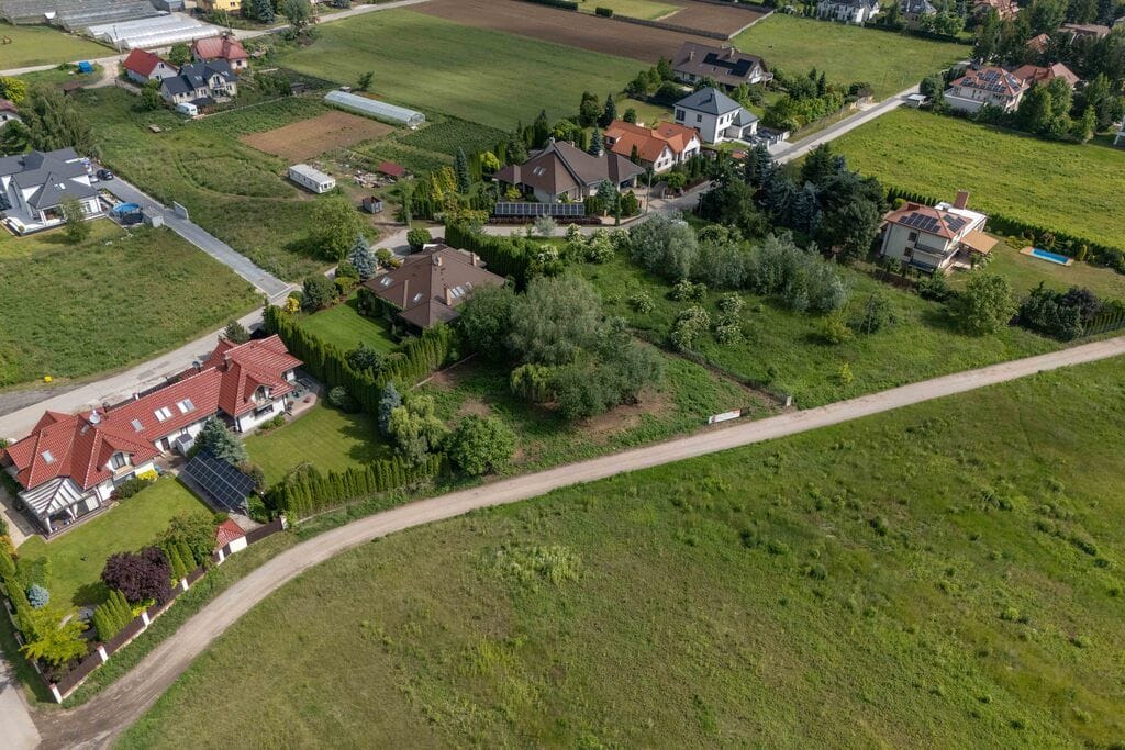 Działka  pokojowe na Sprzedaż