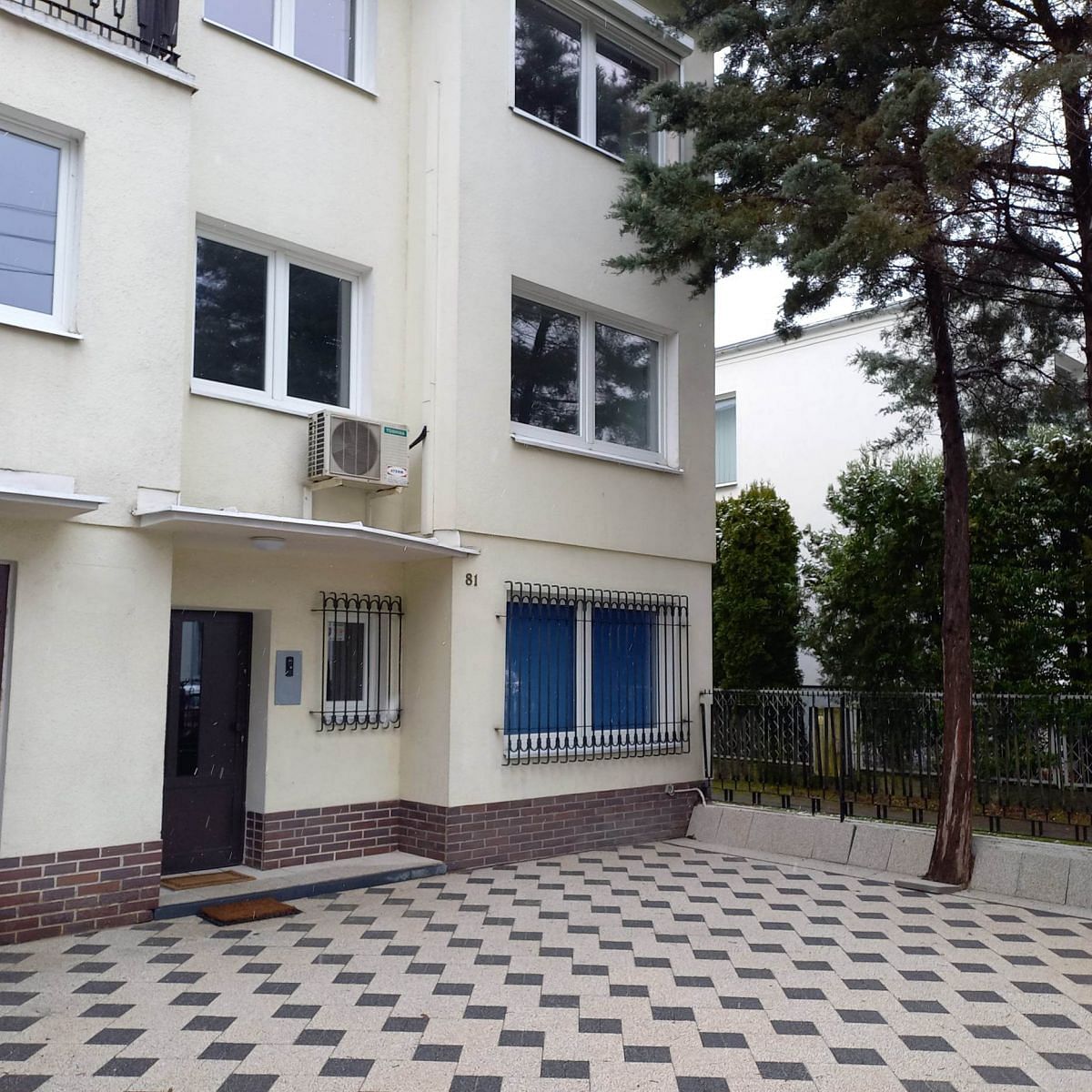 Lokal użytkowy  pokojowe na Wynajem