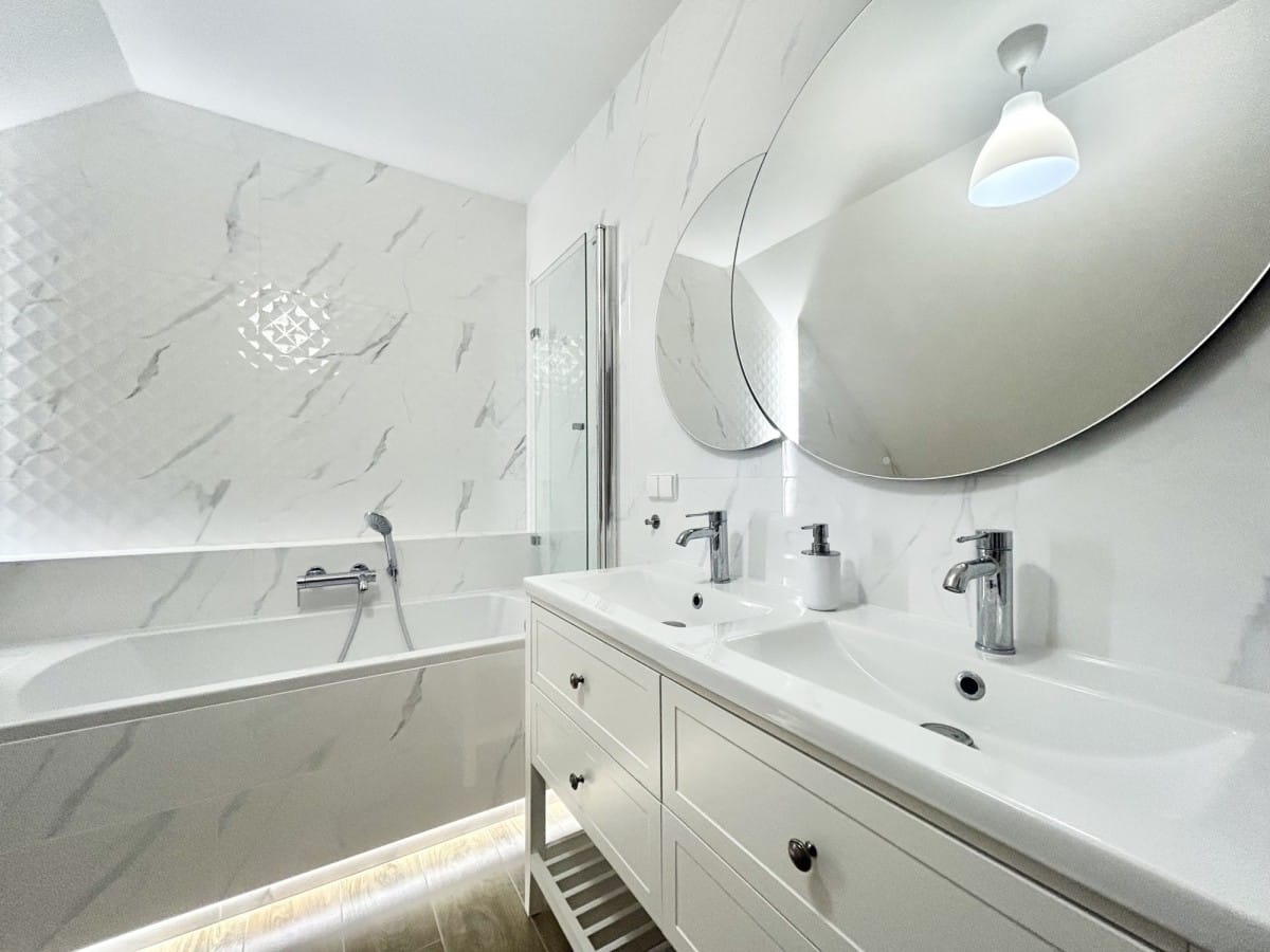 Dom 5 pokojowe na Sprzedaż