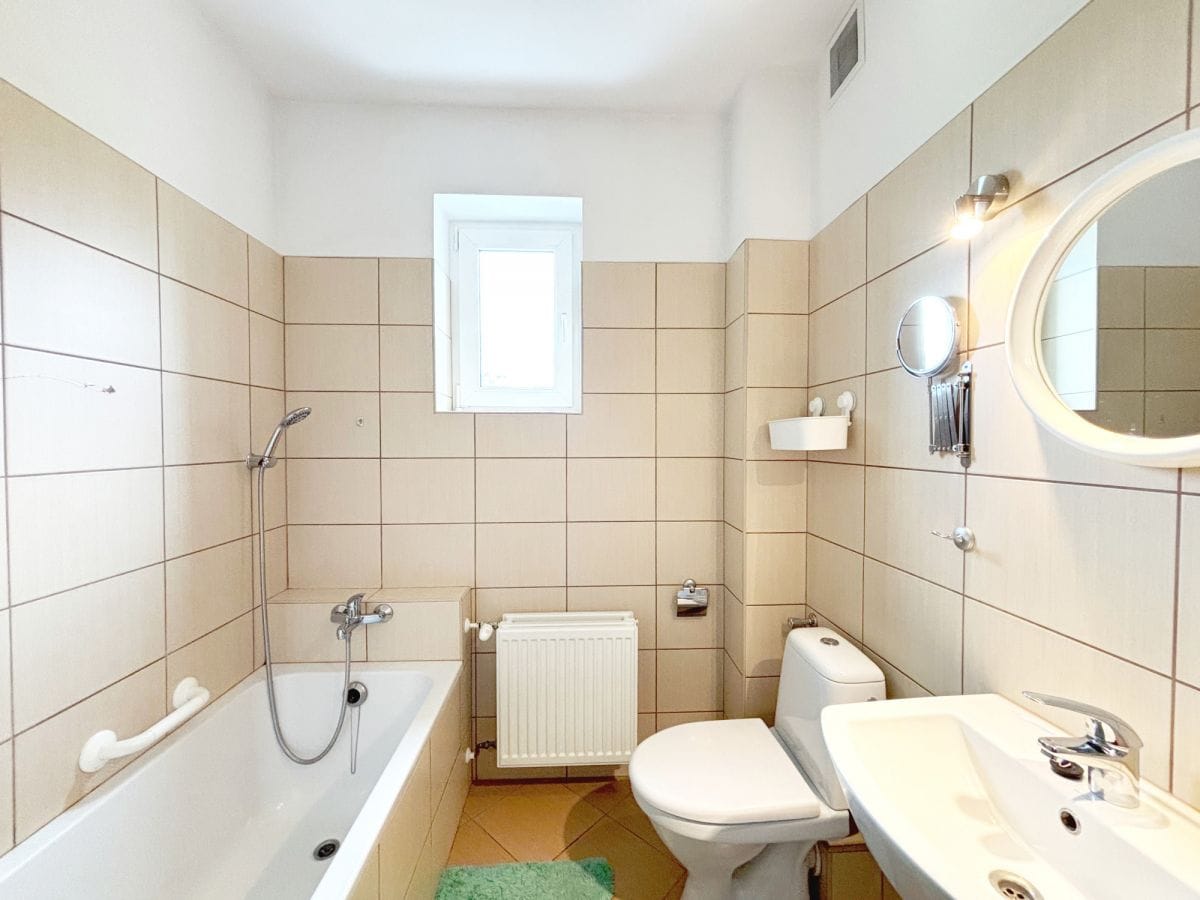 Dom 5 pokojowe na Sprzedaż