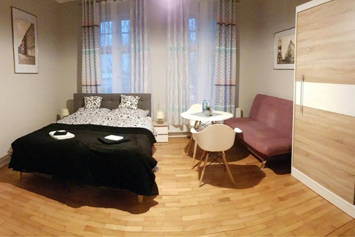 Mieszkanie 10 pokojowe na Sprzedaż