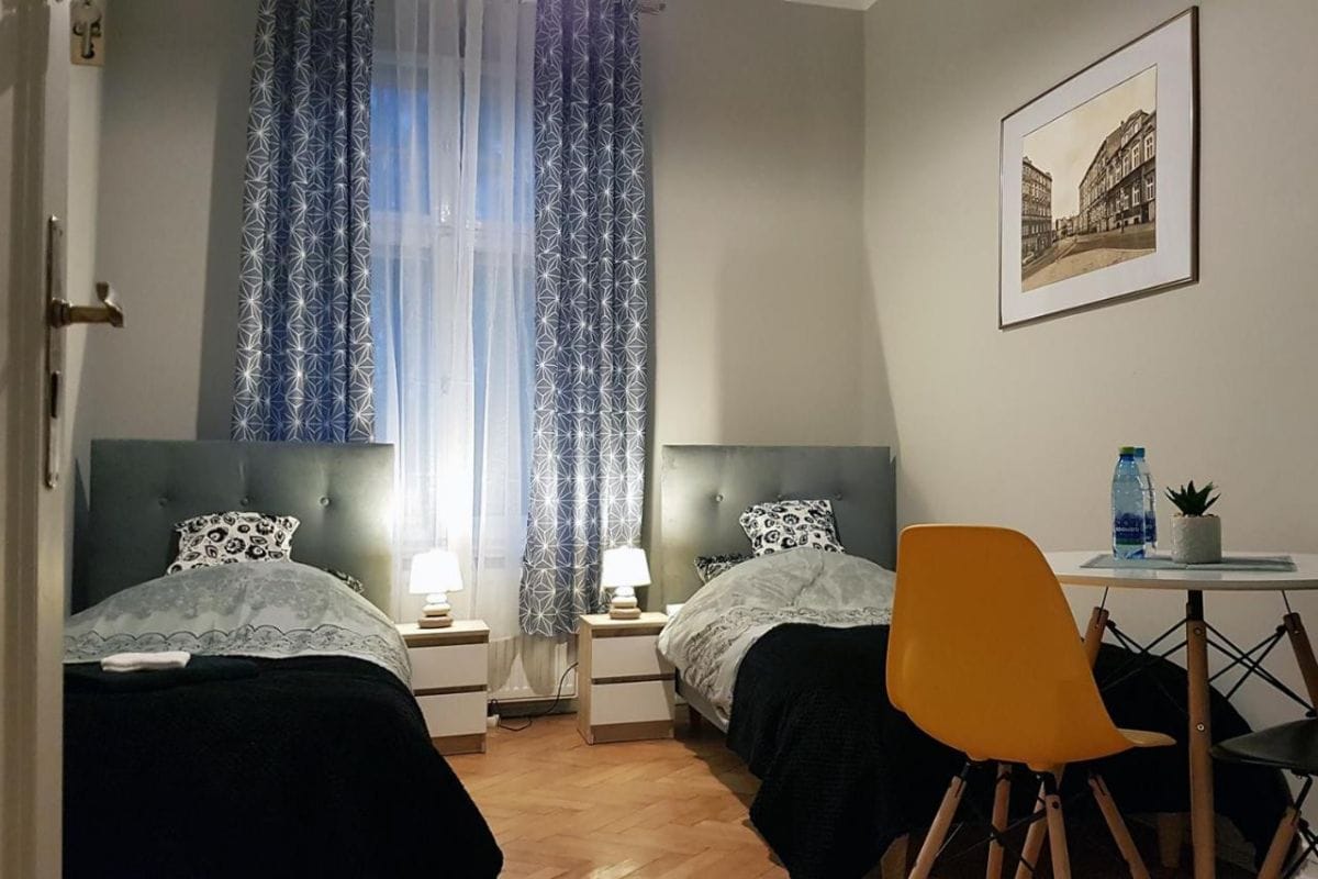Mieszkanie 10 pokojowe na Sprzedaż