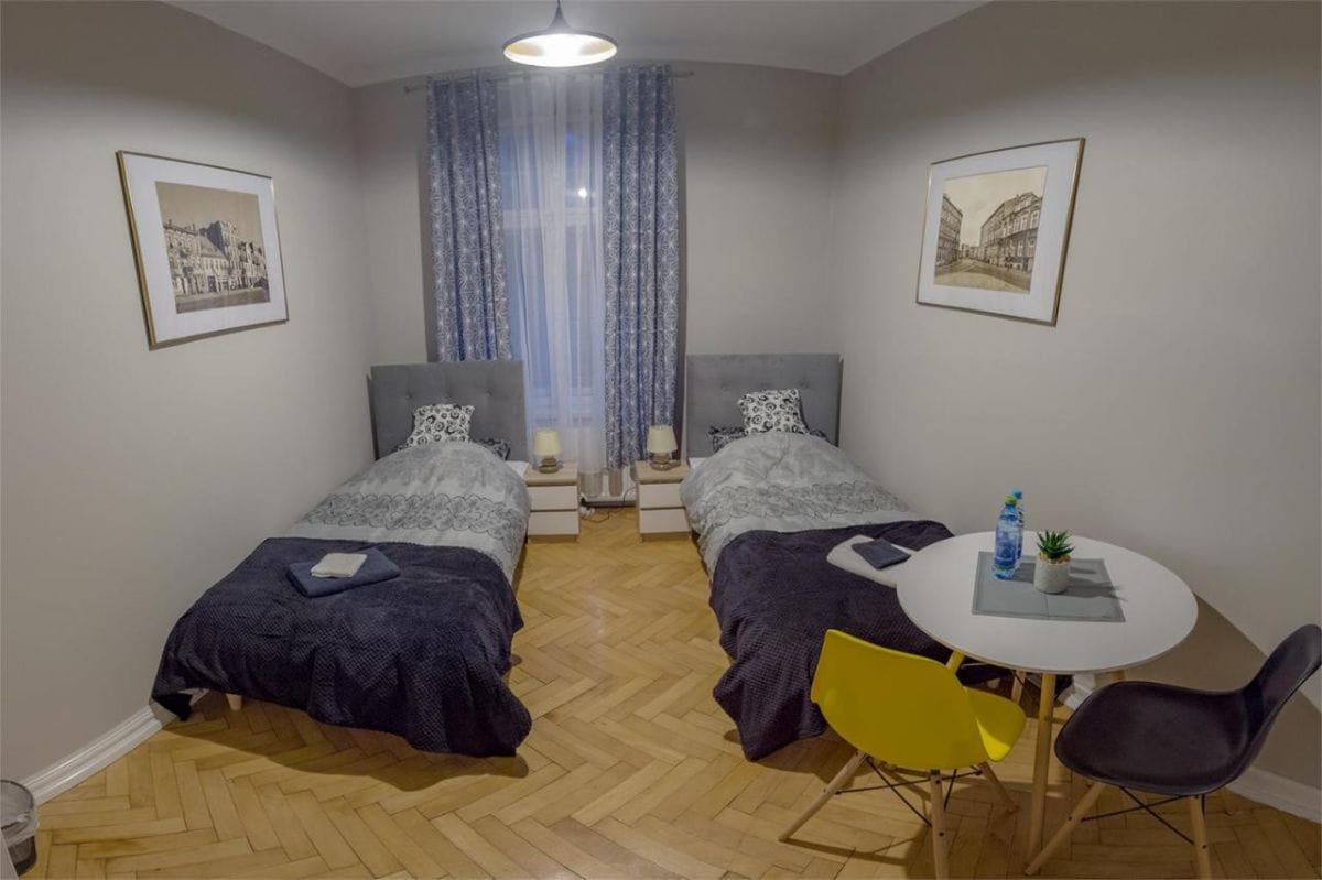 Mieszkanie 10 pokojowe na Sprzedaż