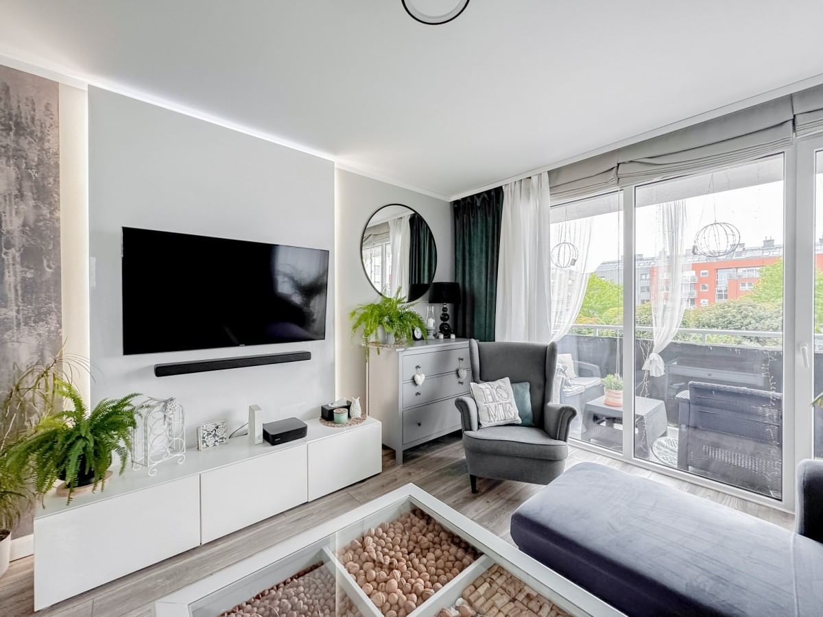 Mieszkanie 4 pokojowe na Sprzedaż