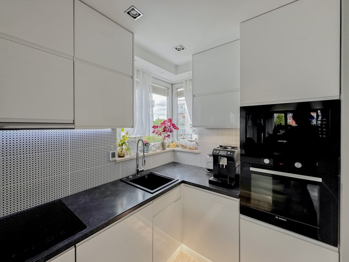 Mieszkanie 4 pokojowe na Sprzedaż