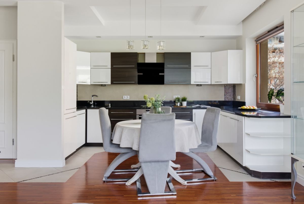 Mieszkanie na Sprzedaż 3 pokoje agencja Tur Nieruchomości Mieszkanie 3 pokojowe na Sprzedaż