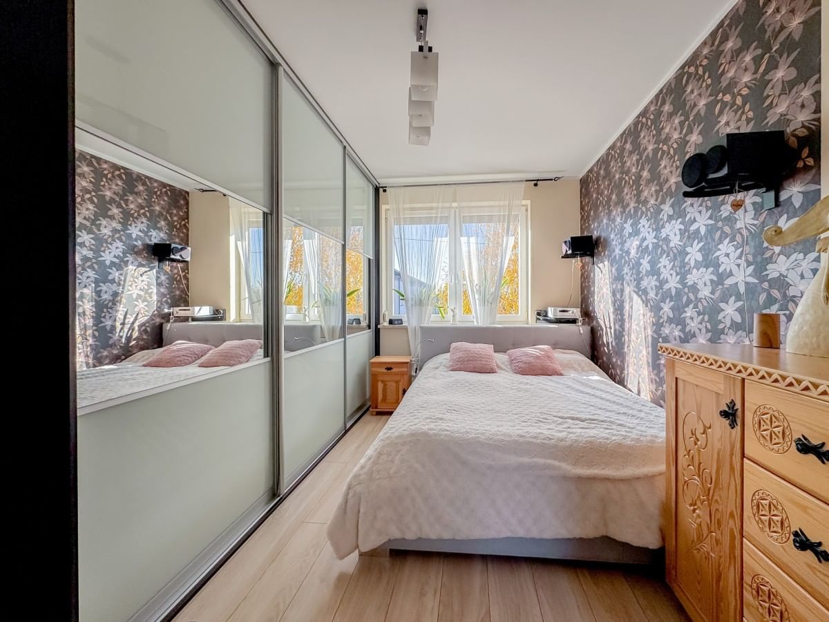 Mieszkanie 5 pokojowe na Sprzedaż