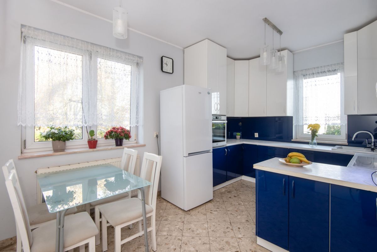 Dom 11 pokojowe na Sprzedaż