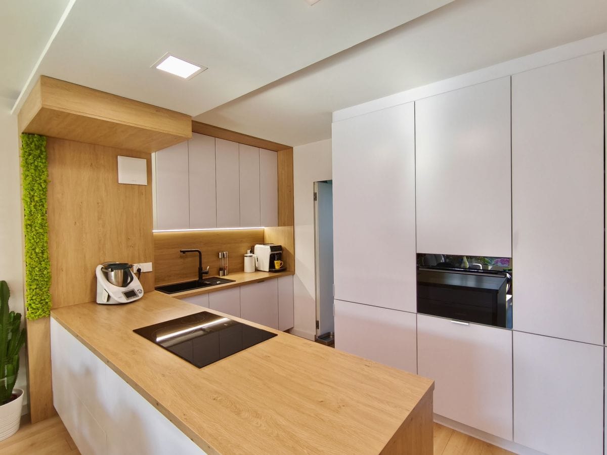 Mieszkanie 4 pokojowe na Sprzedaż