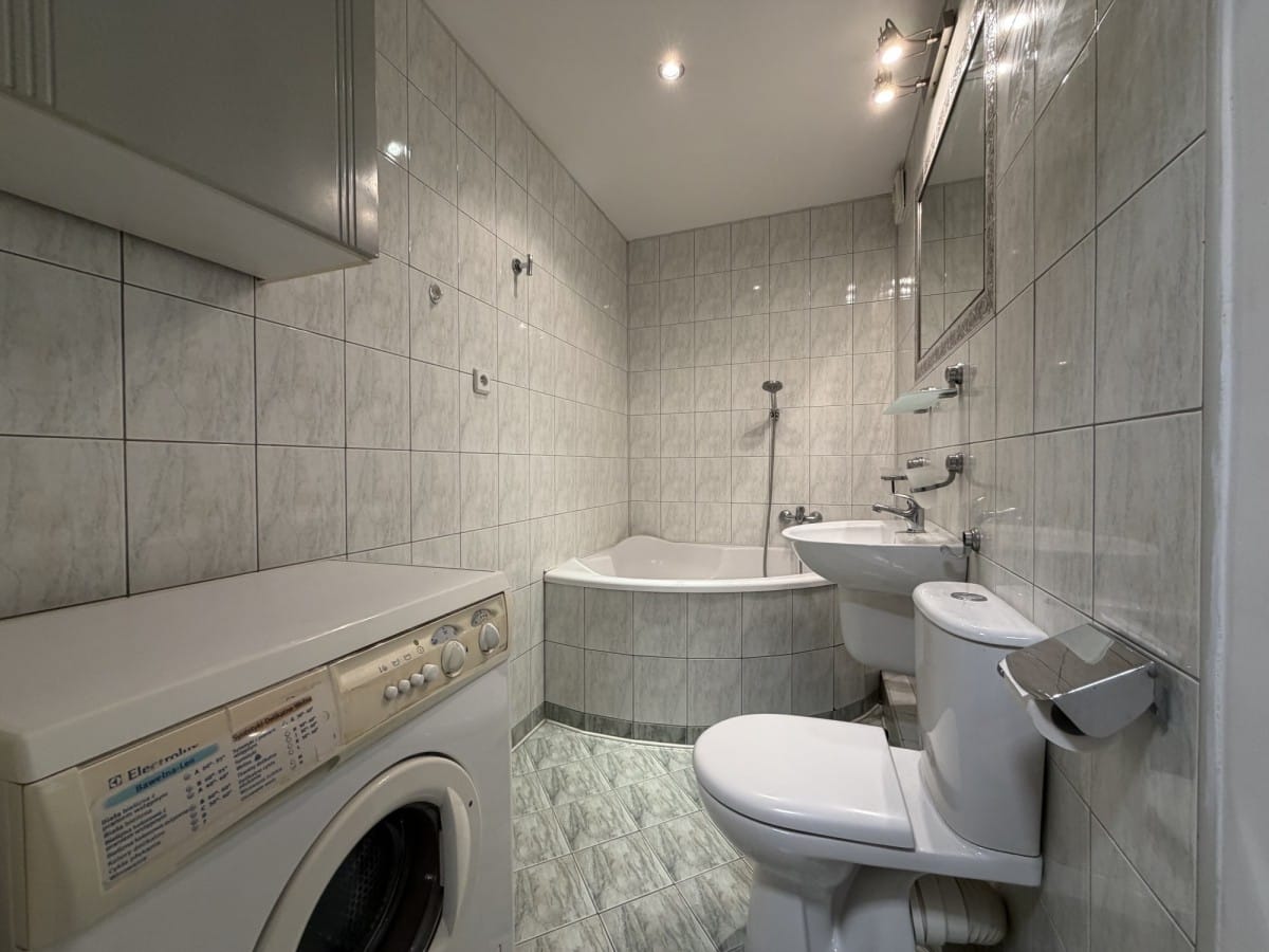 Mieszkanie 1 pokojowe na Sprzedaż