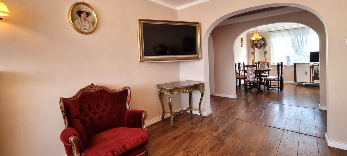 Mieszkanie 4 pokojowe na Sprzedaż