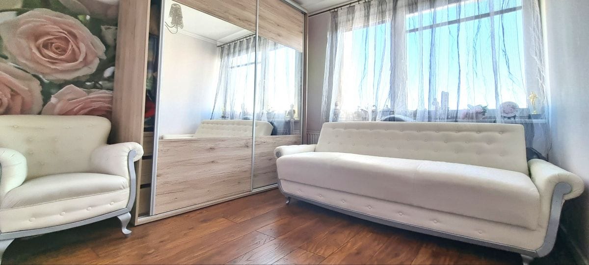 Mieszkanie 4 pokojowe na Sprzedaż