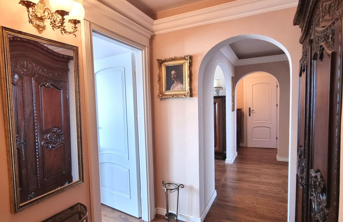 Mieszkanie 4 pokojowe na Sprzedaż