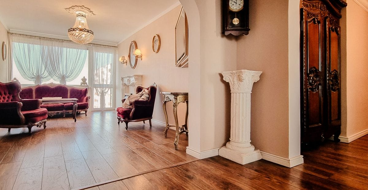 Mieszkanie 4 pokojowe na Sprzedaż