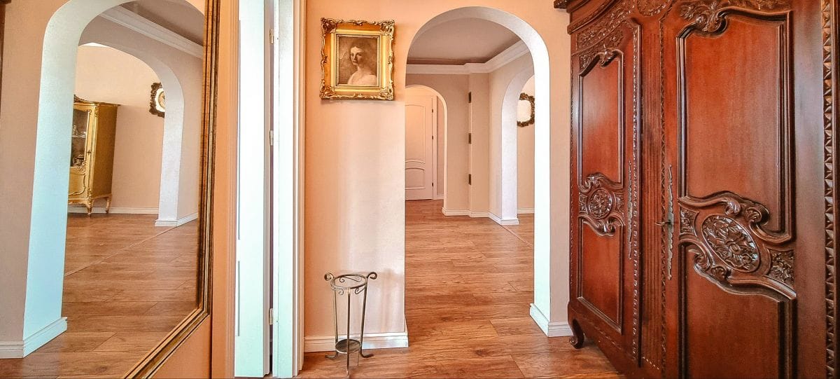 Mieszkanie 4 pokojowe na Sprzedaż