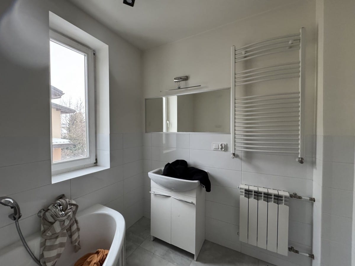 Dom 5 pokojowe na Sprzedaż