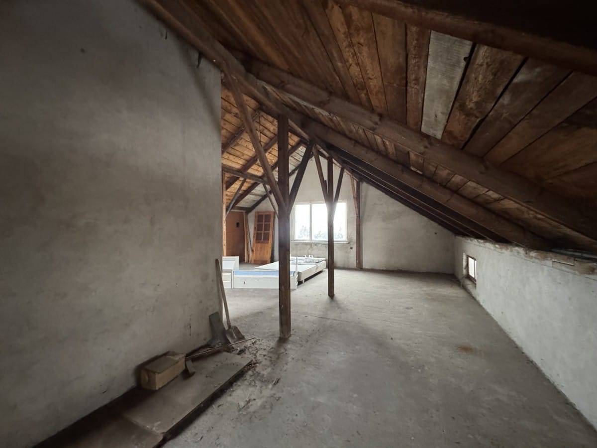 Dom 5 pokojowe na Sprzedaż