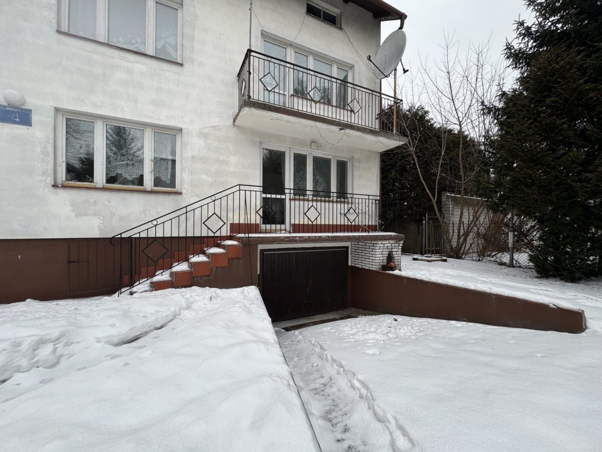 Dom 5 pokojowe na Sprzedaż