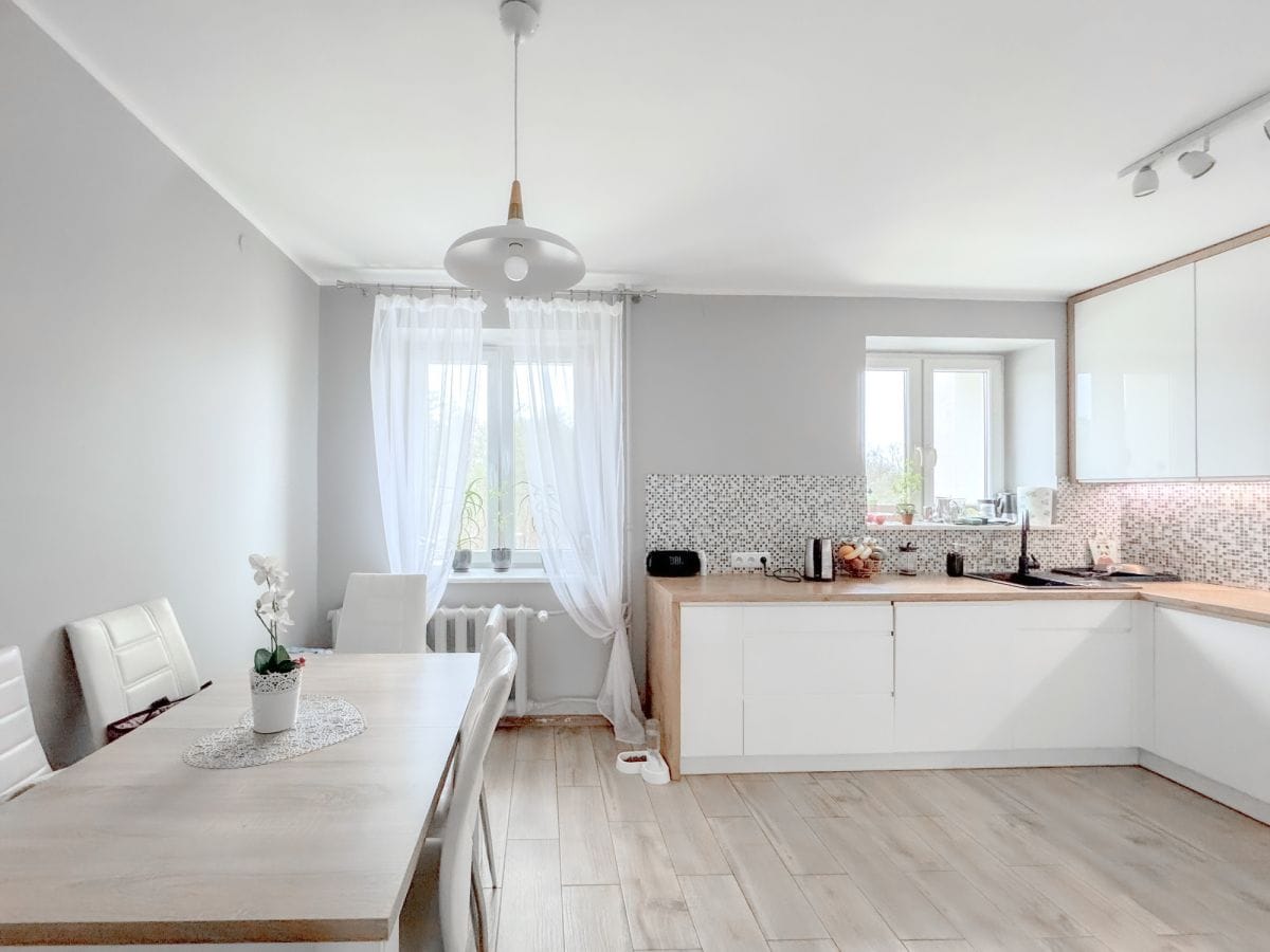 Mieszkanie 4 pokojowe na Sprzedaż