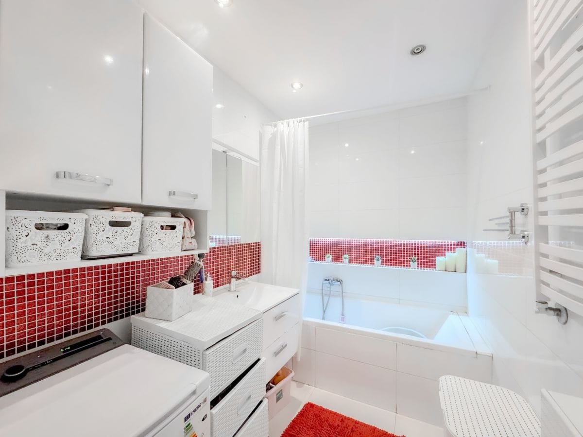 Mieszkanie 4 pokojowe na Sprzedaż