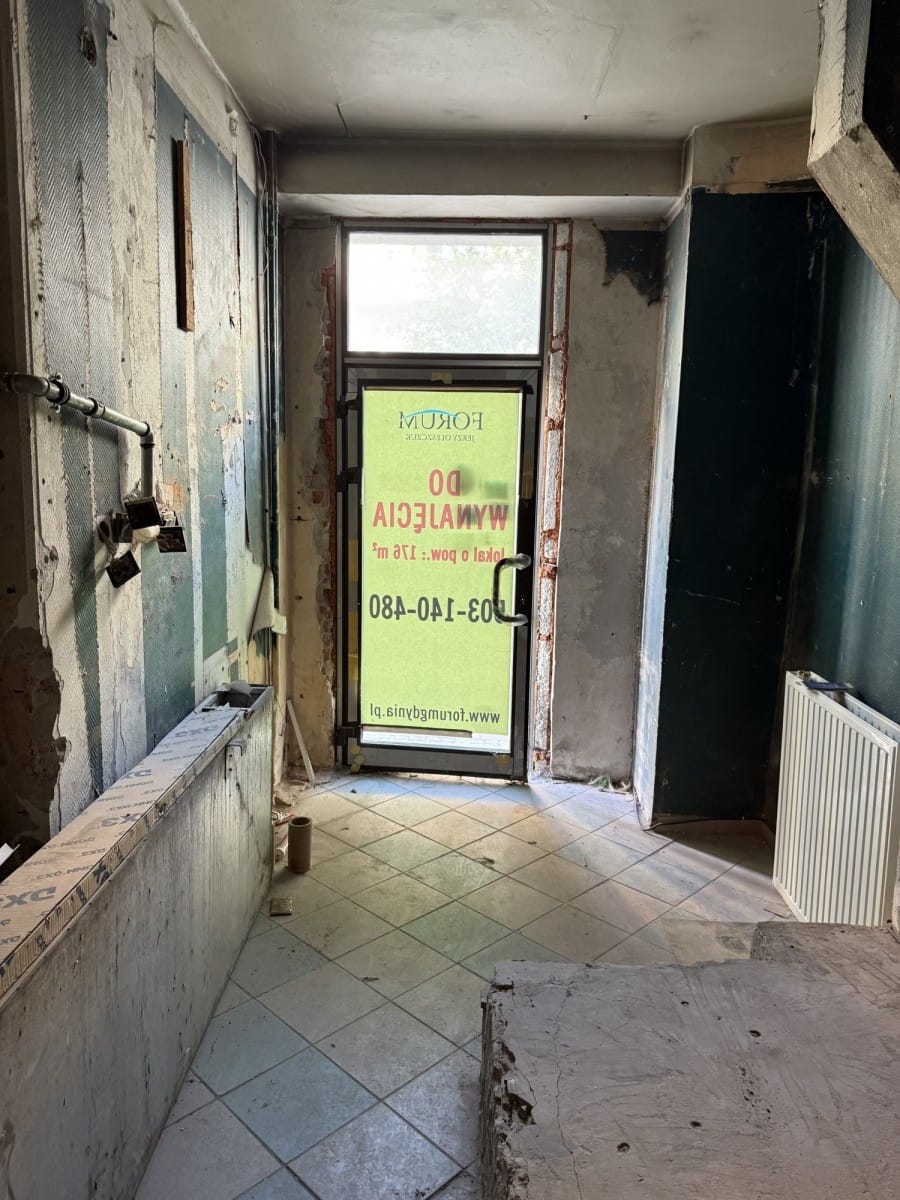 Lokal użytkowy  pokojowe na Sprzedaż