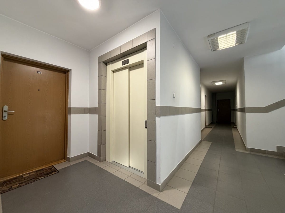 Mieszkanie 4 pokojowe na Sprzedaż