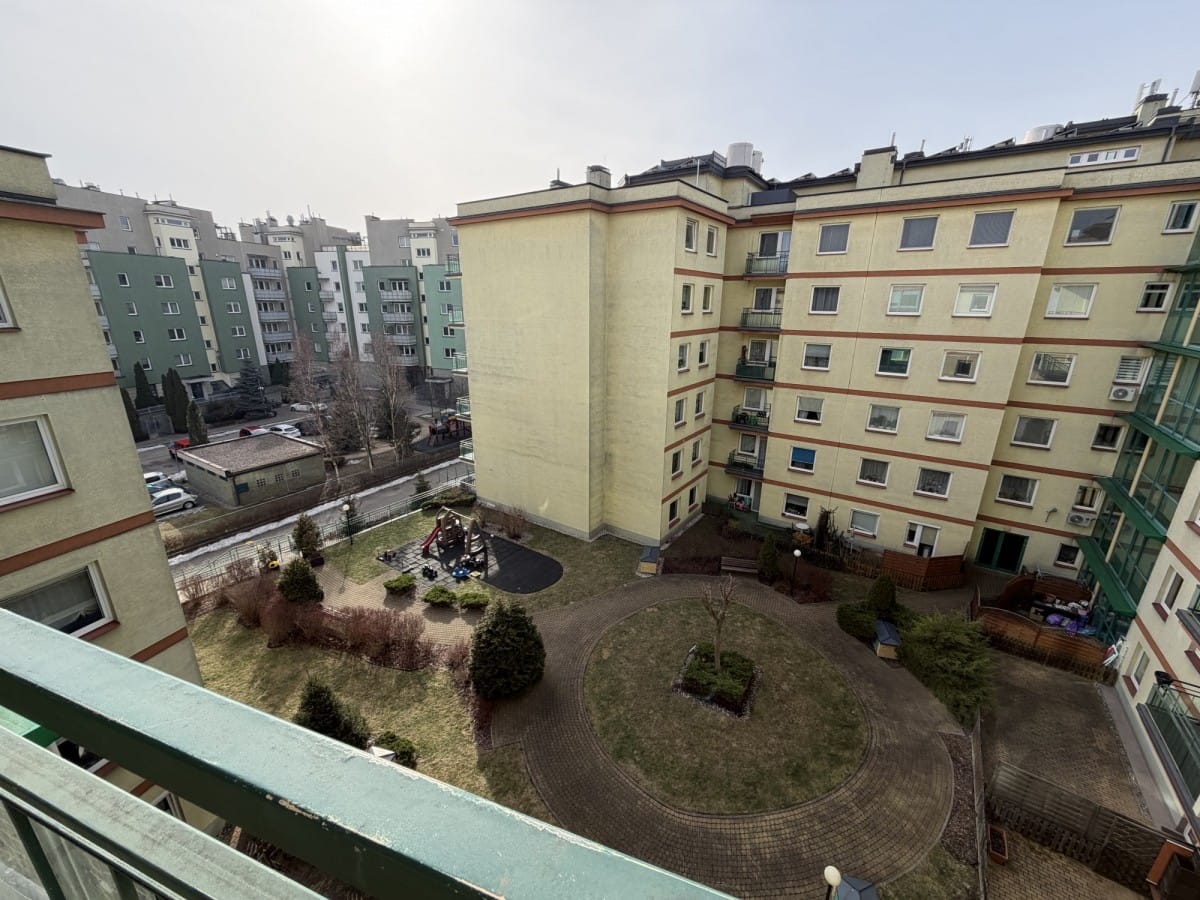 Mieszkanie 4 pokojowe na Sprzedaż