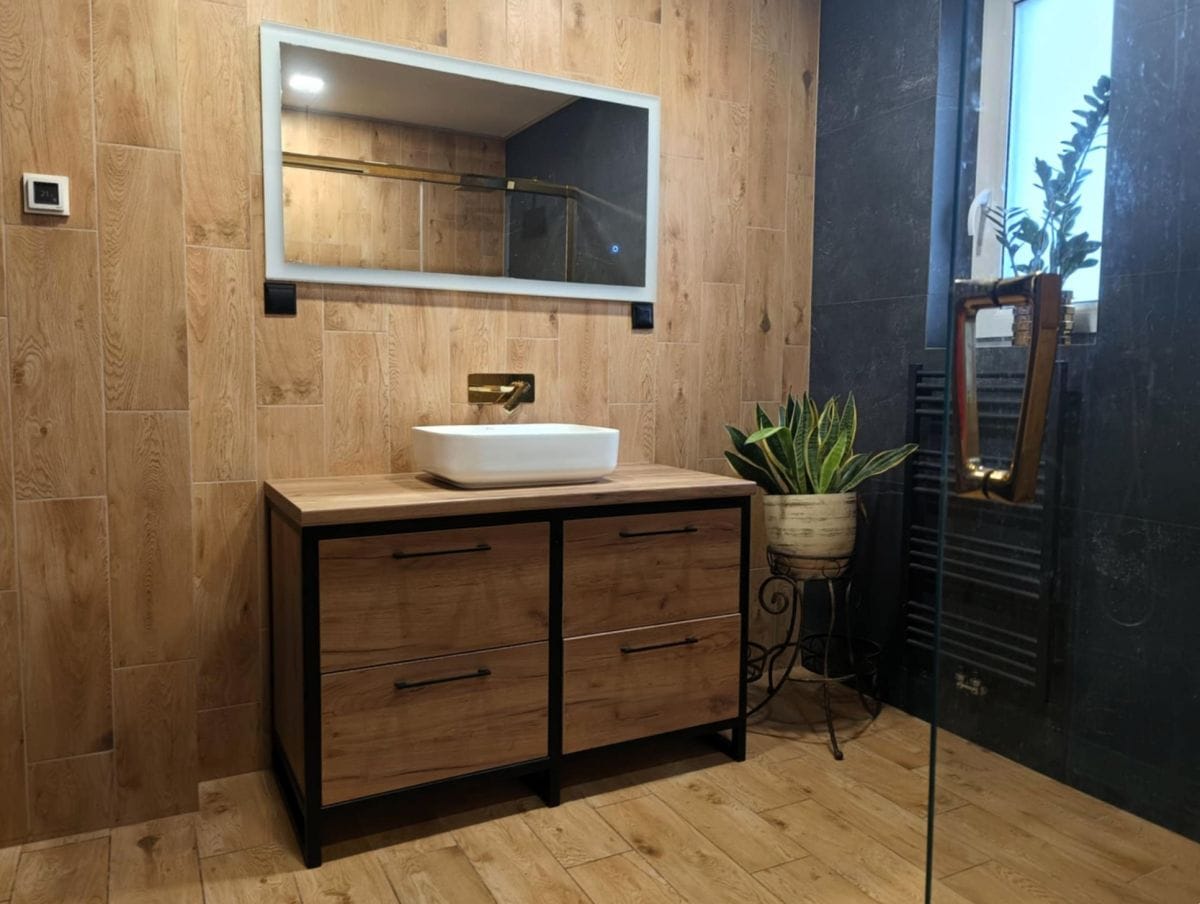 Dom 9 pokojowe na Sprzedaż